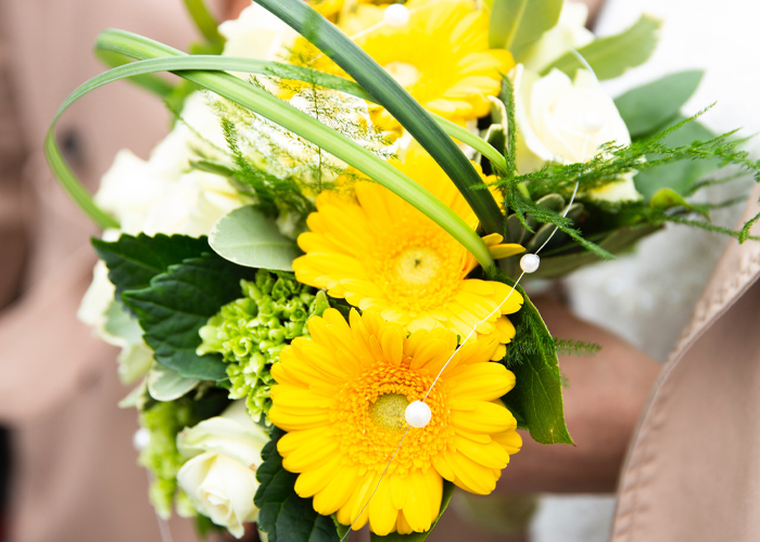 white yellow bouquet inspiration (2)